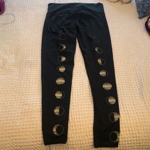 NWOT size M moon phase yoga pants